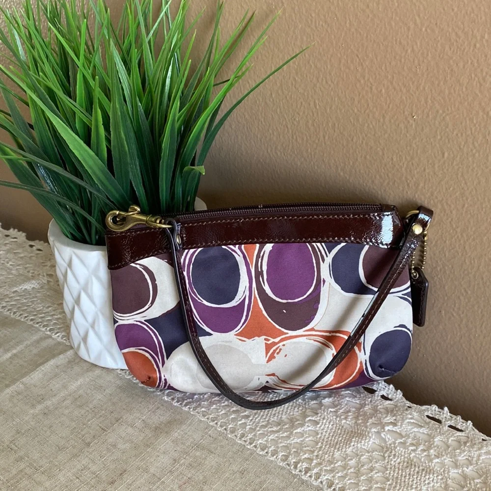 Vintage Coach Ashley Multicolor Satin‎ Patent Leather Trim Wristlet